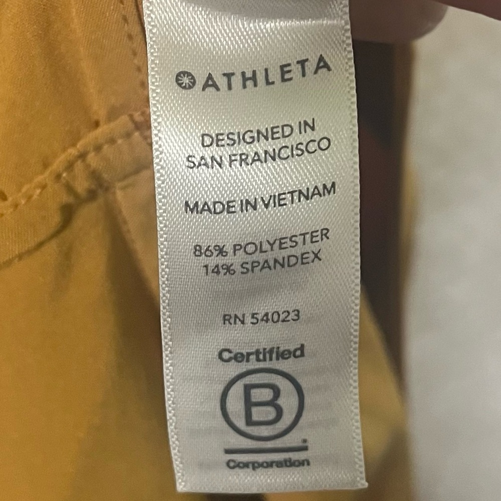 Athleta Marlow Romper w Pockets Tuscan Gold V Neck Lightweight Adjustable Waist - Picture 8 of 8